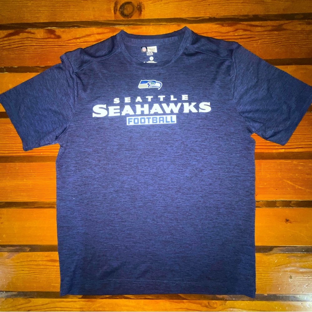 Seattle Seahawks NFL Team Apparel Performance Wear Shirt size LARGE